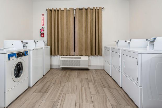 Images Holiday Inn Express & Suites Fremont - Milpitas Central by IHG