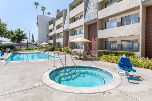 Images Best Western Plus West Covina Inn