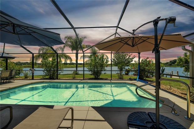 Images Christopher Johnson Realtor