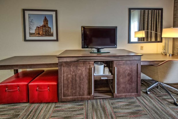 Images Hampton Inn Newberry-Opera House