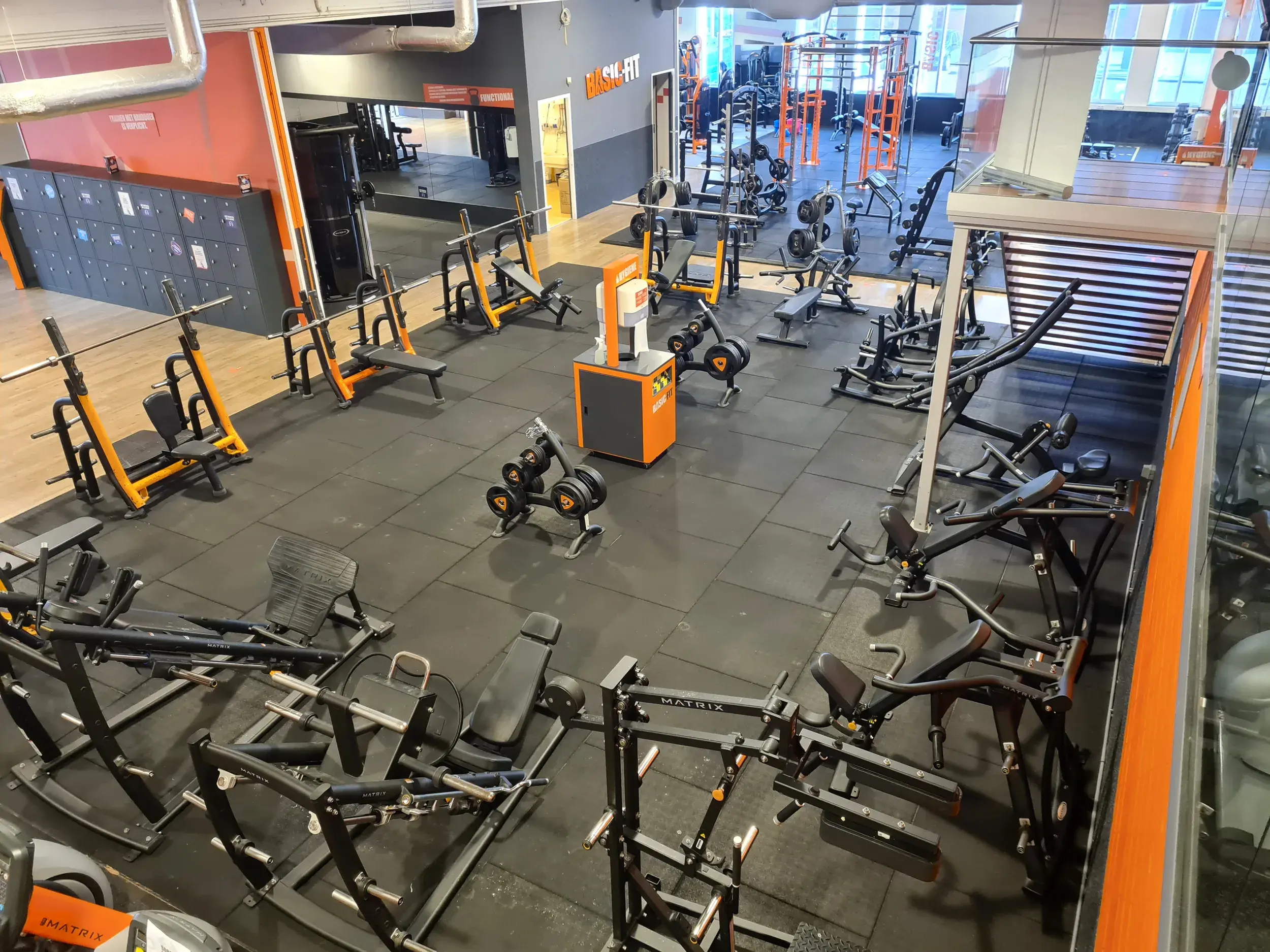 Foto's Basic-Fit 24/7