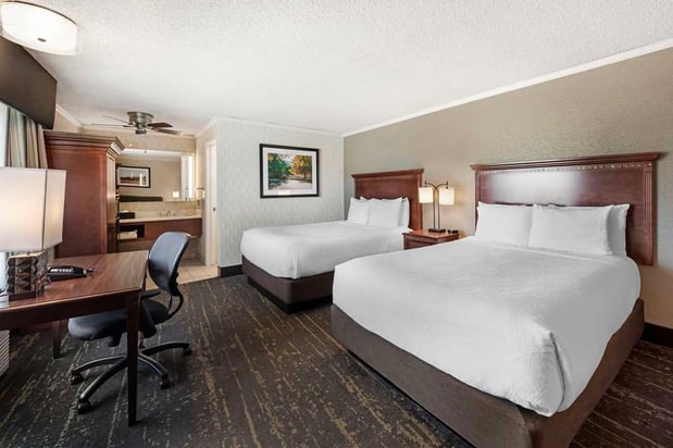 Images Best Western Plus Black Oak