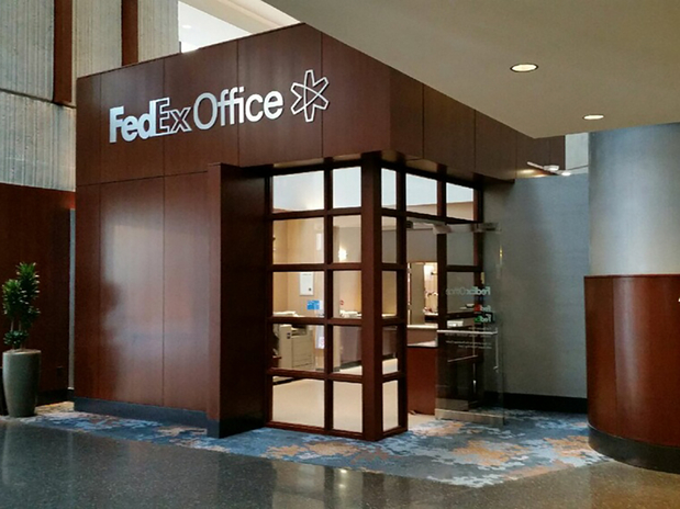 Images FedEx Office Print & Ship Center