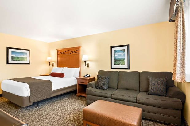 Images Best Western Newberry Station