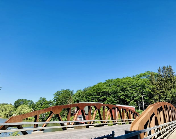 Images Redwood Inn & Suites