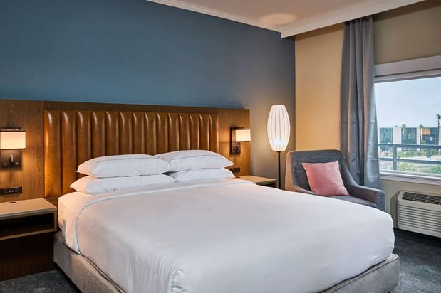 Images DoubleTree by Hilton Chatsworth