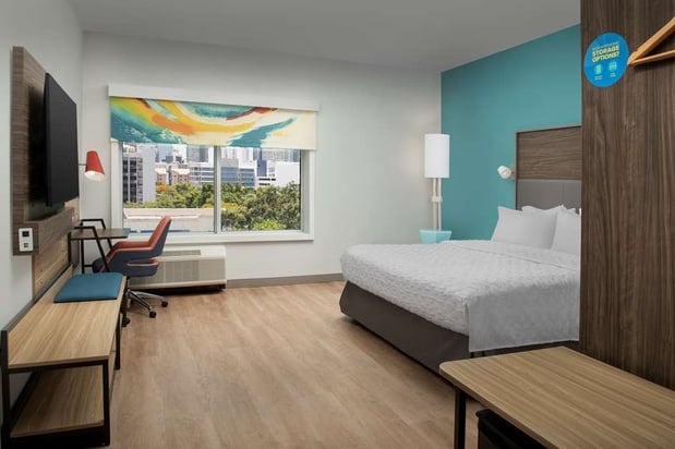Images Tru by Hilton Miami West Brickell