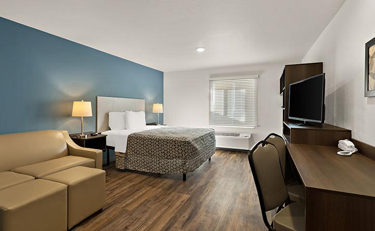 Images WoodSpring Suites Fort Collins