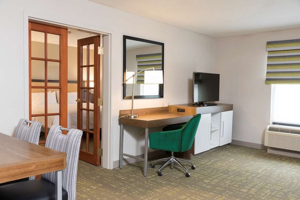 Images Hampton Inn & Suites East Lansing/Okemos