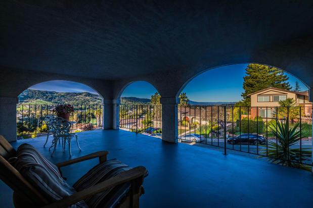 Images AnnMarie Barajas - REALTOR