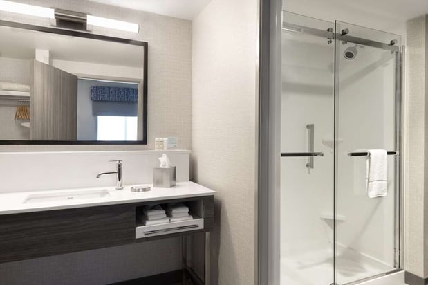 Images Hampton Inn & Suites St. Charles Old Town Area