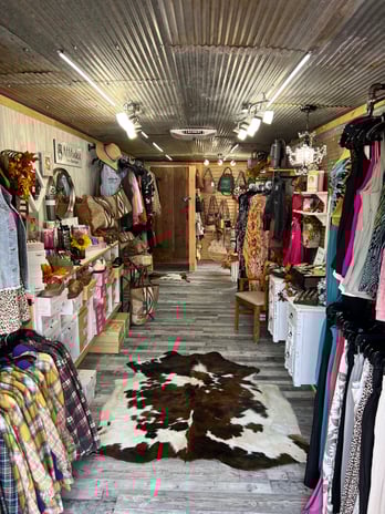 Images Attitudes Salon & Boutique