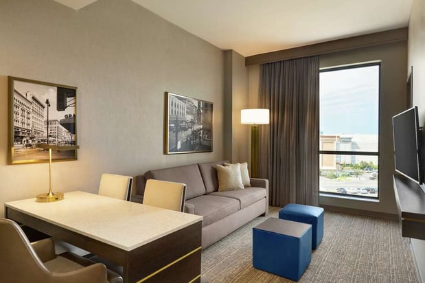 Images Embassy Suites by Hilton Syracuse Destiny USA