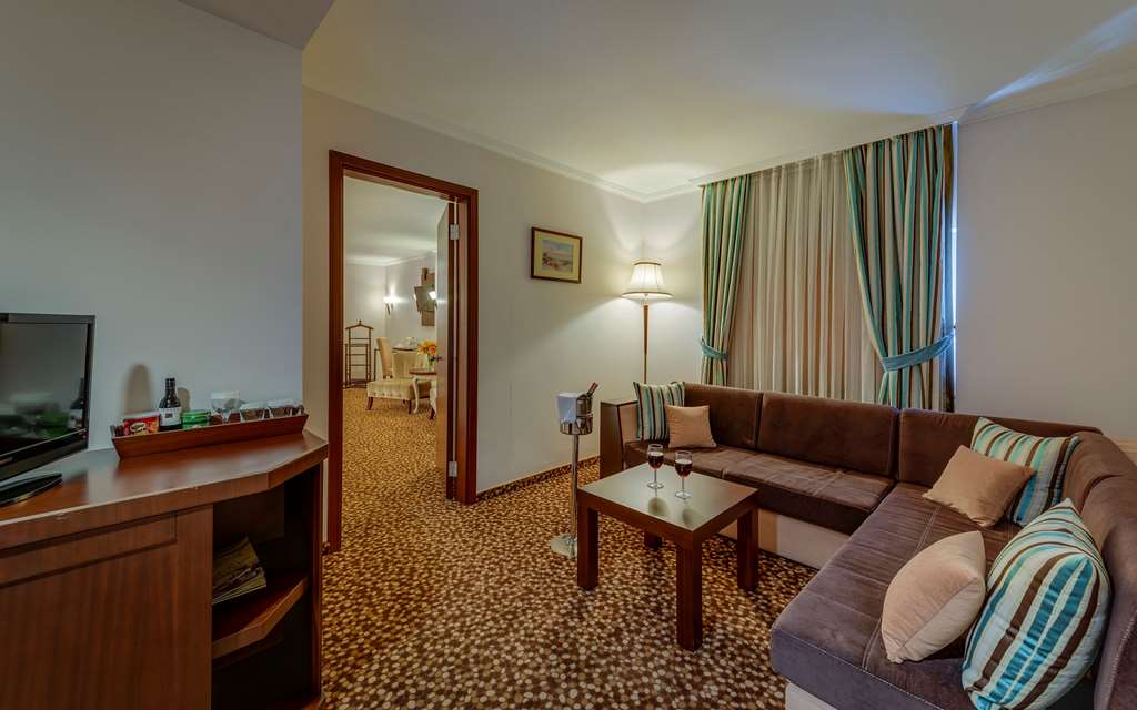 Images Best Western Plus Khan Hotel