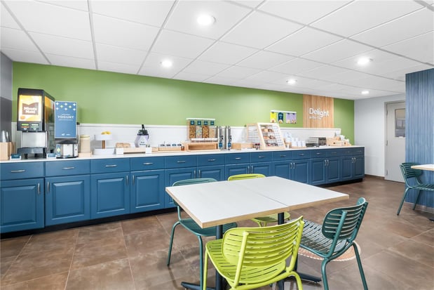 Images Spark by Hilton Kimball