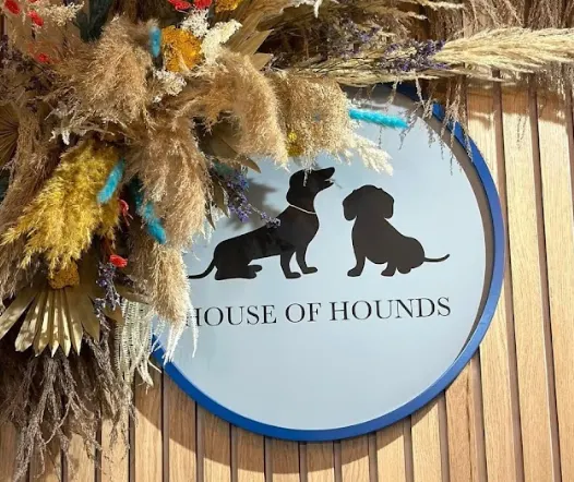 House of Hounds Orpington 01689 328000