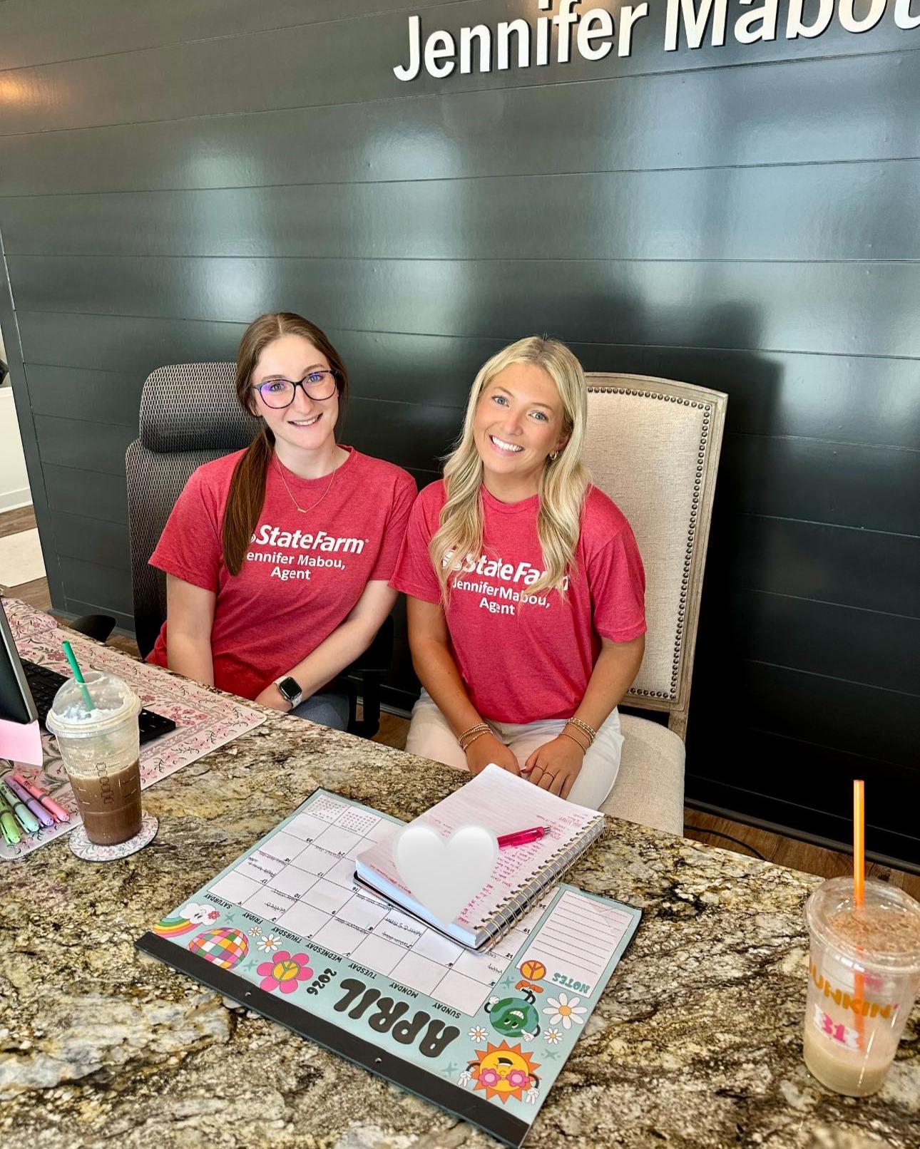 Teamwork and iced coffee make the dream work. Happy Friday, friends!