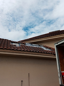 Strong Roofing Corp Logo