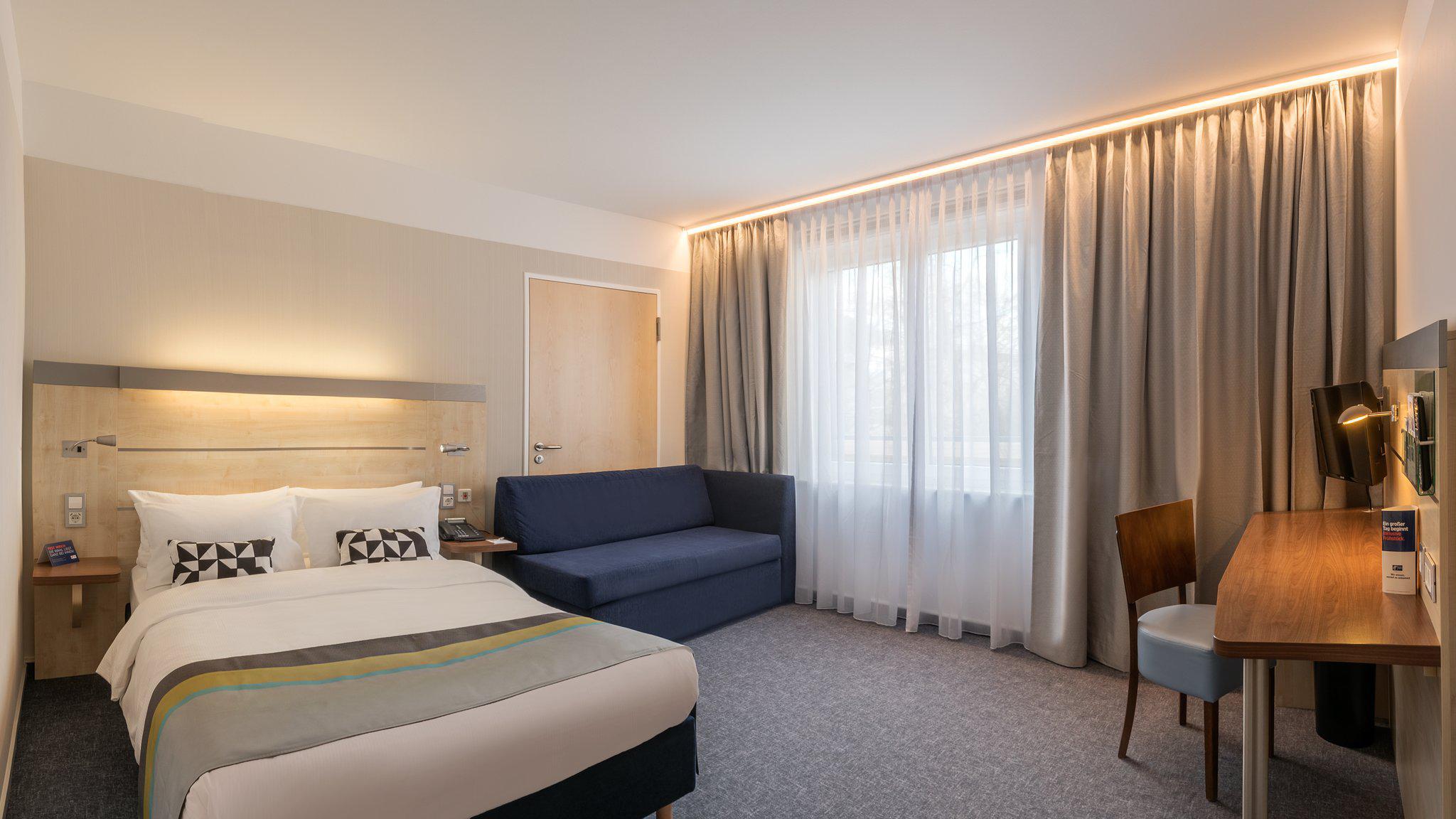 Holiday Inn Express Singen, an IHG Hotel, Am Schlossgarten 5 in Singen