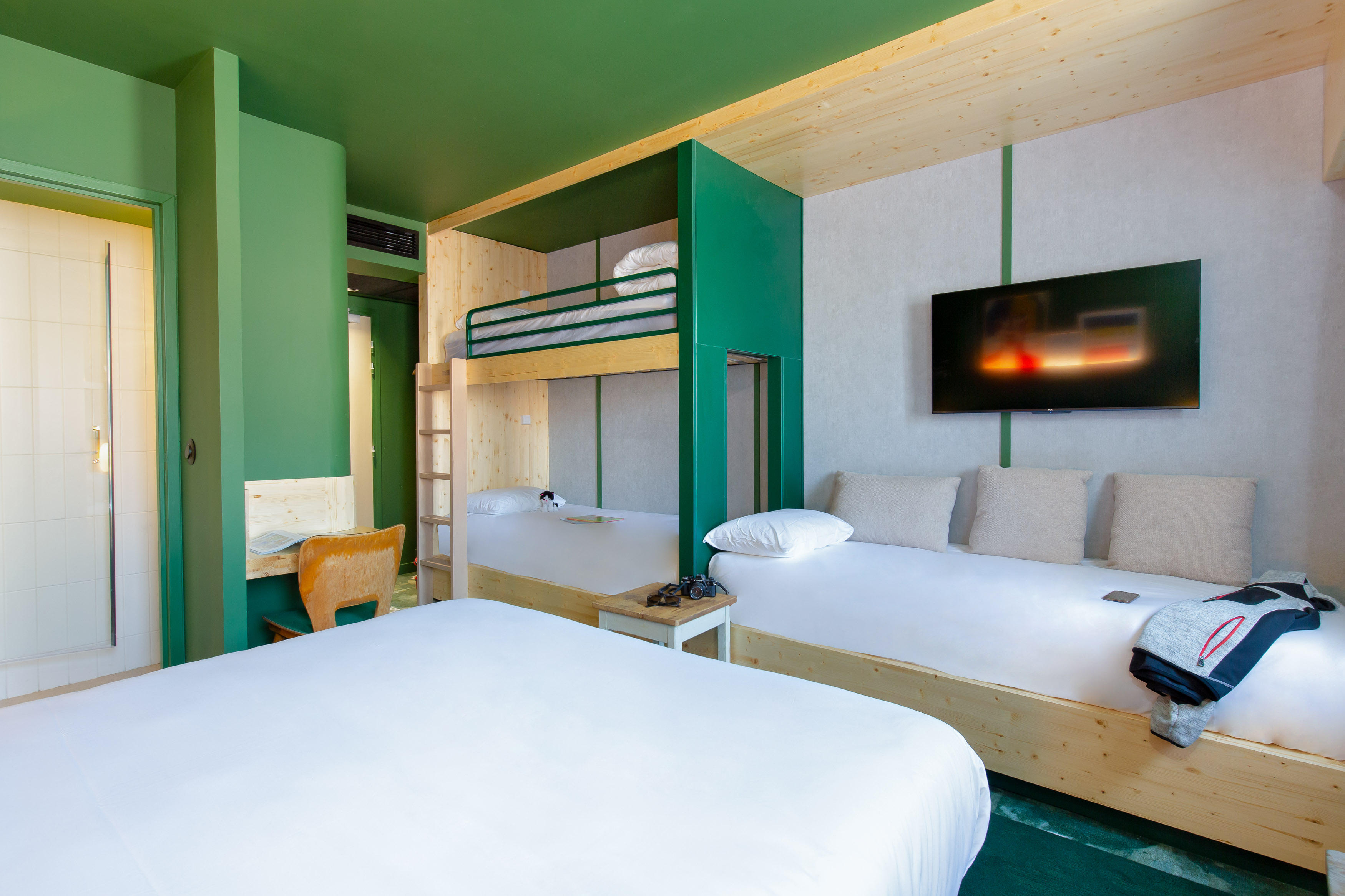 Images greet hotel Salon de Provence