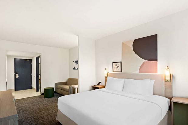 Images Spark by Hilton Williams