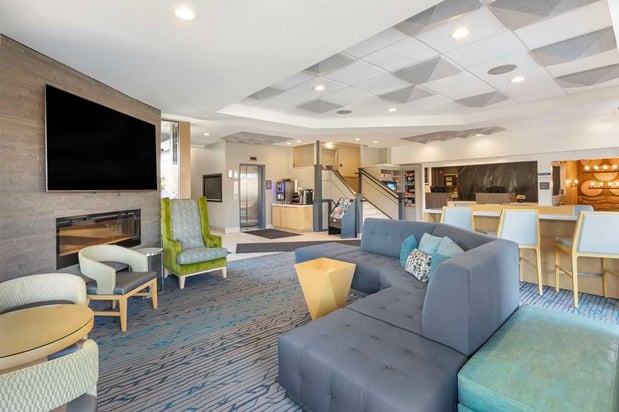 Images Best Western Plus Milwaukee West