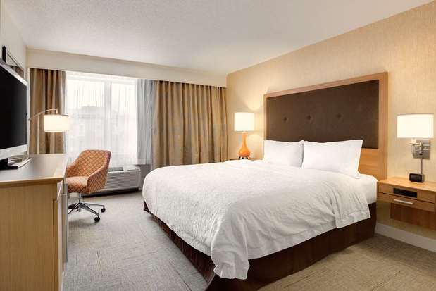 Images Hampton Inn & Suites Cleveland/Independence