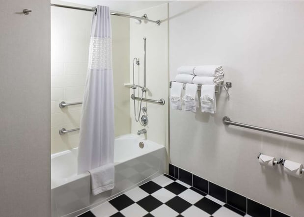 Images Hampton Inn San Diego-Downtown