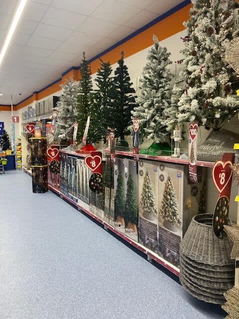 B&M's brand new store in Bradford stocks a beautiful Christmas range, everything from decorations, lights and Christmas trees, to gift bags wrapping paper, selection boxes and much more!