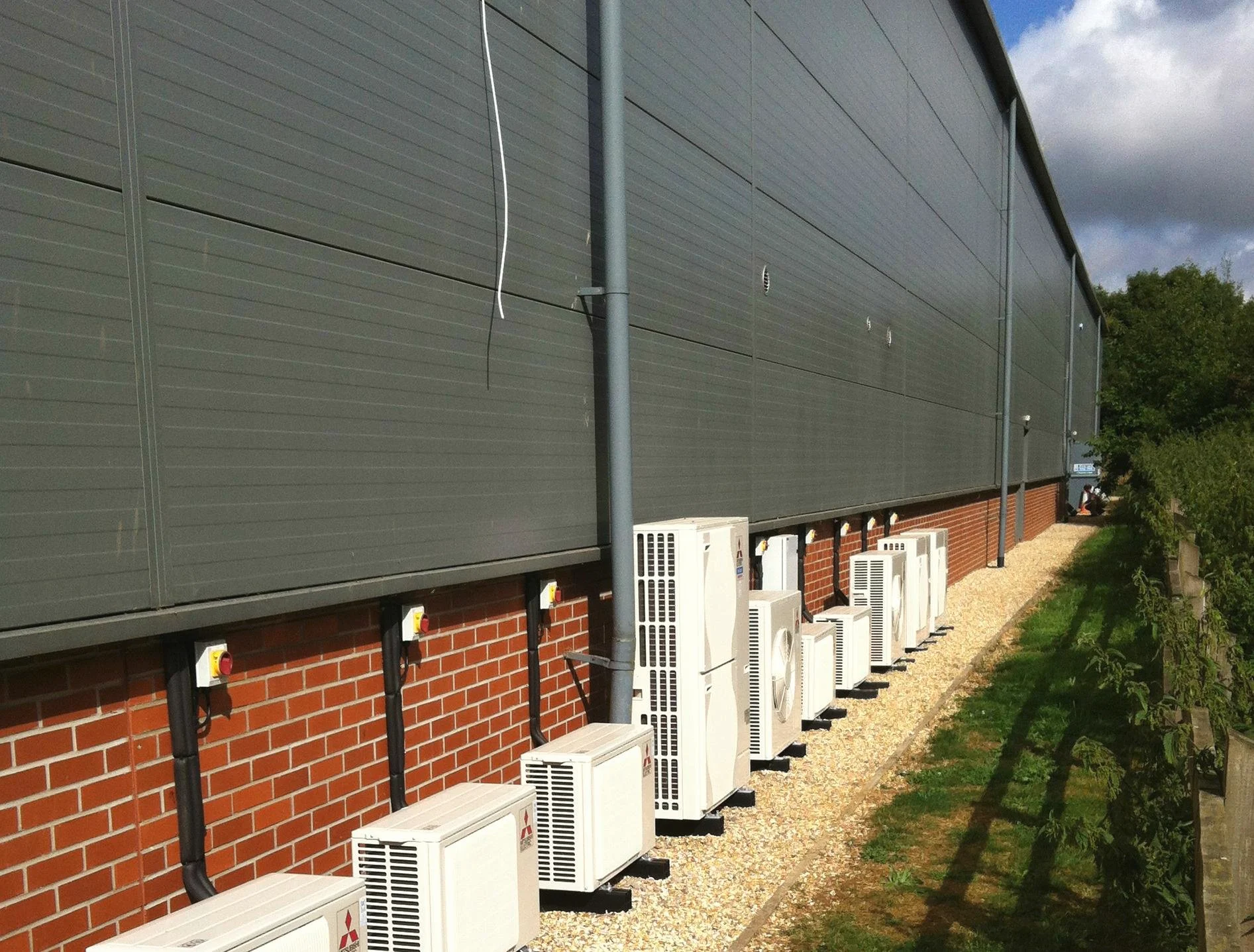 Images Ian Hobbs Technical Services Ltd