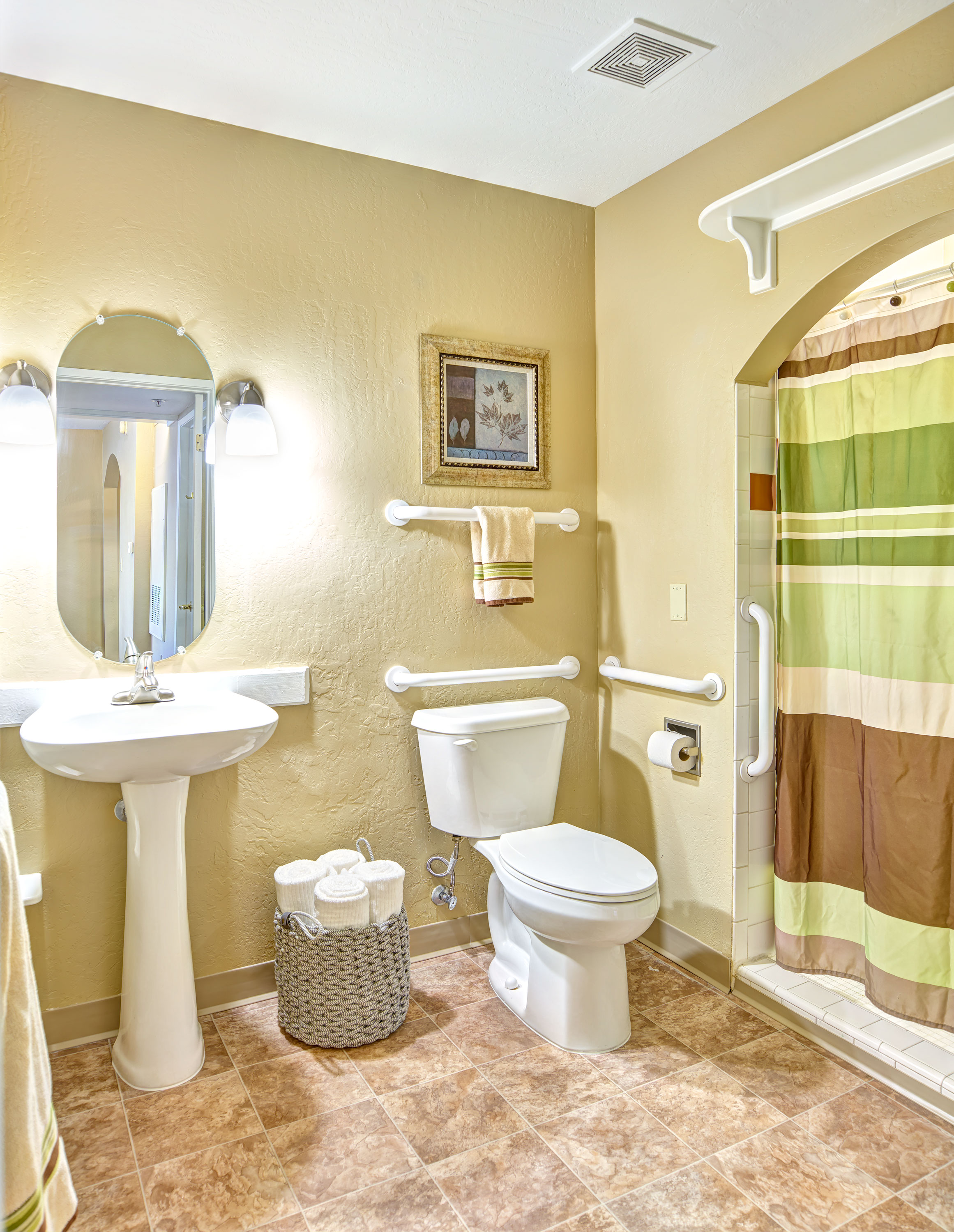 One-Bedroom Apartment Bathroom