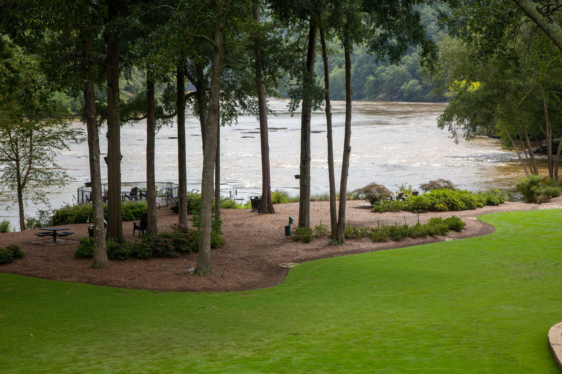 Walton On The Chattahoochee Photo