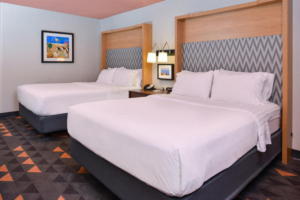 Images Holiday Inn Auburn-Finger Lakes Region by IHG