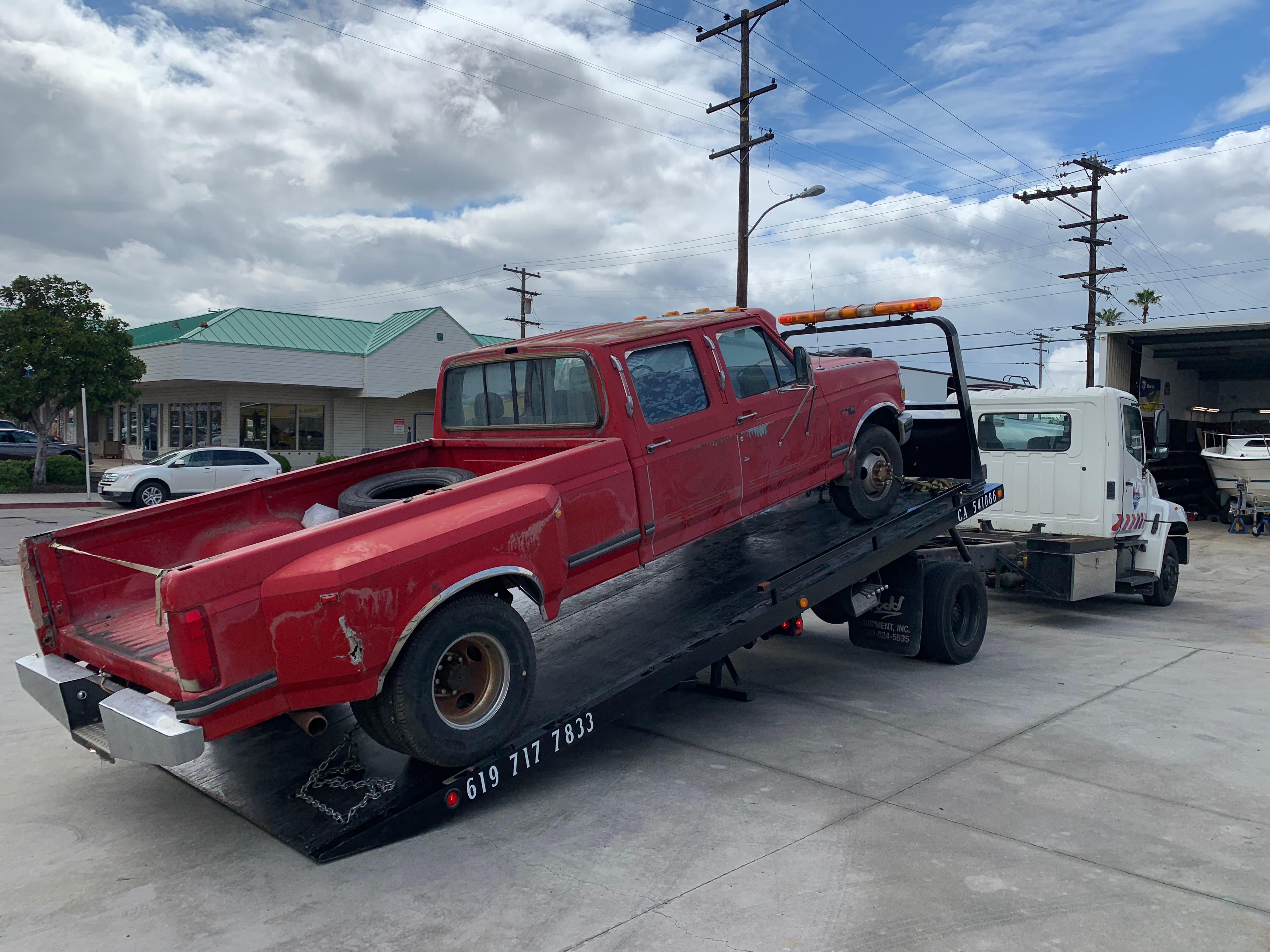 Cali Kings Towing | San Diego, CA | Accident Recovery | Emergency Roadside Assistance | Flatbed Towing