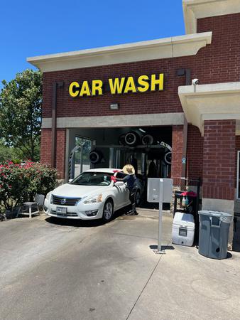 Images Kwik Kar Wash & Automotive Center of Round Rock