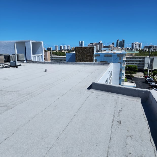 Images Dan Tennis Roofing