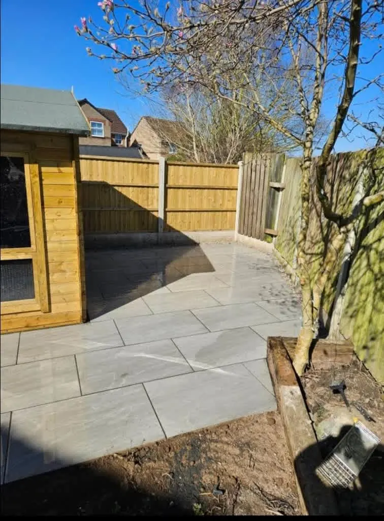 Images DH Landscaping & Building SVCS
