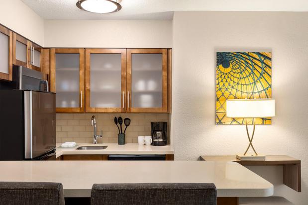 Images Staybridge Suites Fort Wayne by IHG