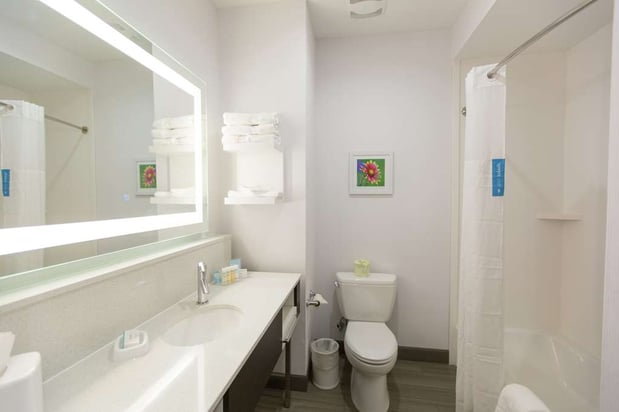 Images Hampton Inn & Suites Stroud