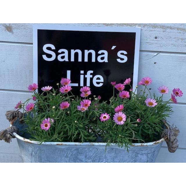 Sanna's Life Oy Logo