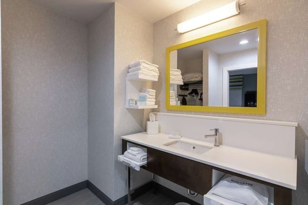 Images Hampton Inn & Suites Dallas East