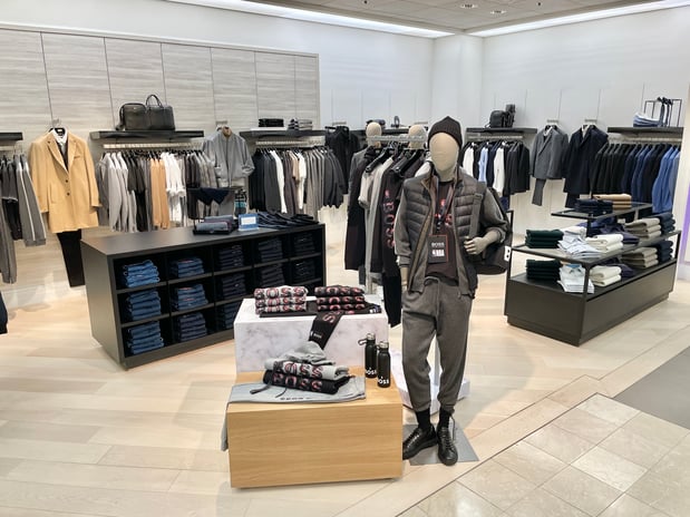 Images BOSS Shop - Saks Shop - Beachwood