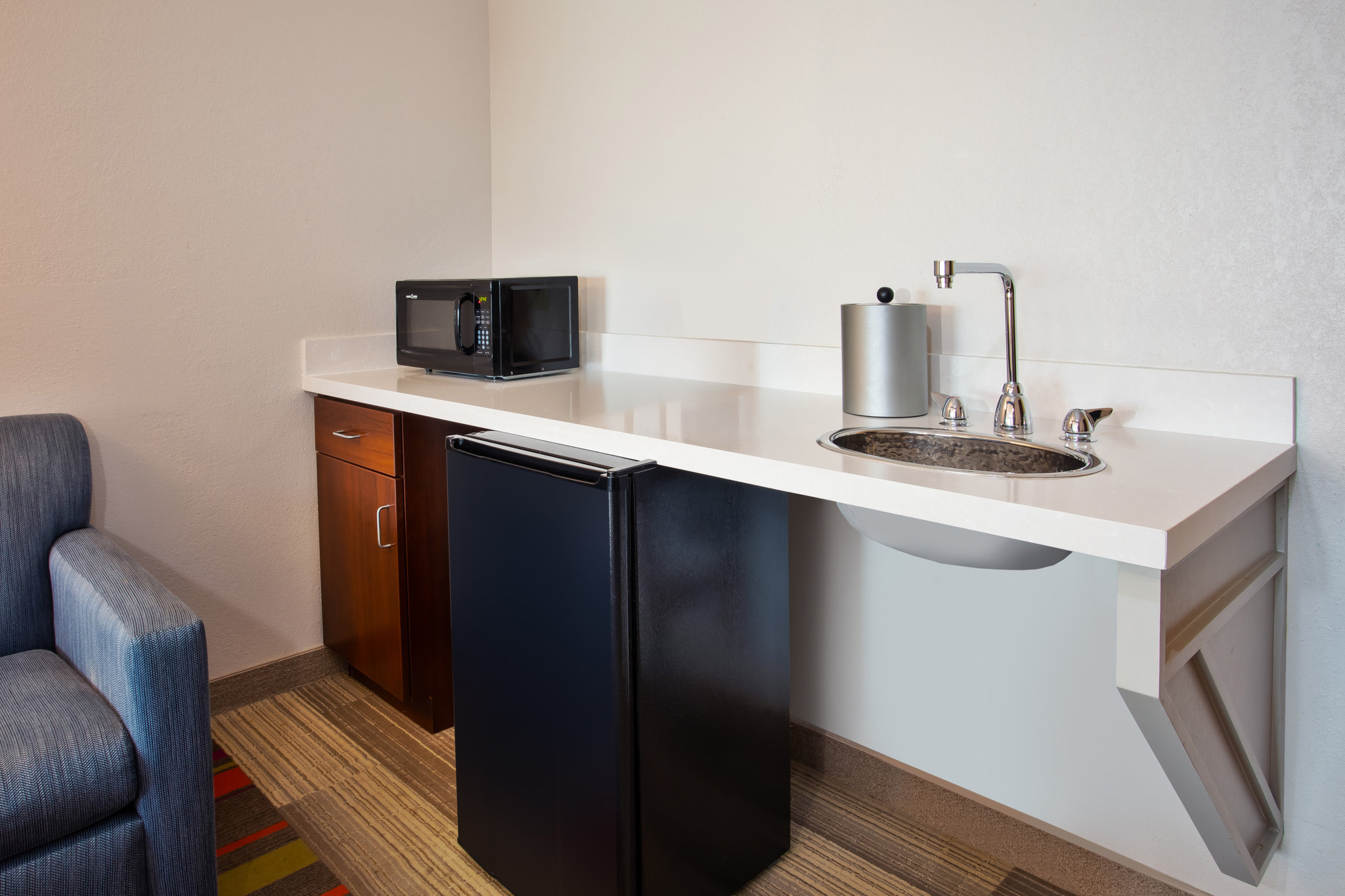 Holiday Inn Express & Suites Rochester Webster by IHG Image