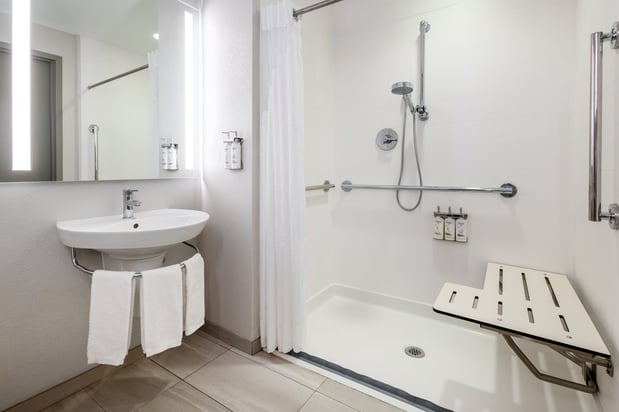 Images Holiday Inn Express & Suites Jackson - Flowood by IHG