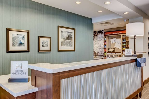 Images Hampton Inn & Suites Manchester