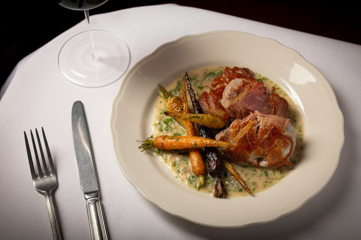 Golden Steer at One Fifth Image