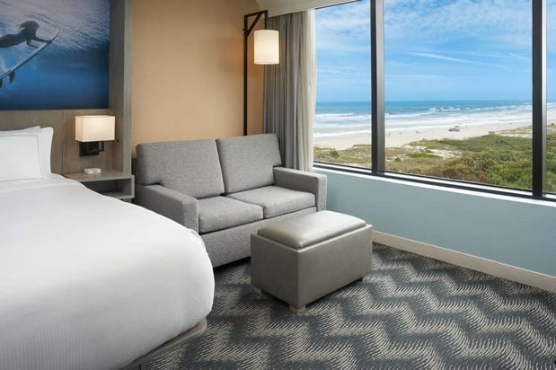 Images Hilton Cocoa Beach Oceanfront