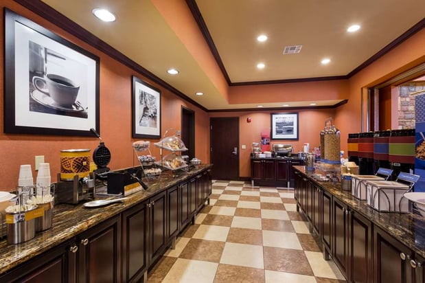 Images Hampton Inn & Suites Mission