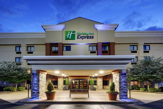 Images Holiday Inn Express Fort Campbell-Oak Grove, an IHG Hotel