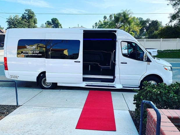 Images Starlite Limousines